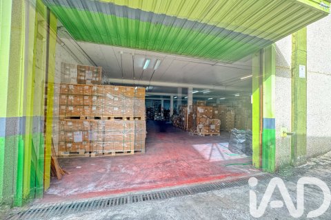 Liikekiinteistö Mostoles, Madrid, Espanja 1227 m2 No. 173046