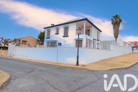 Сasa en Isla Cristina, Huelva, España 5 dormitorios, 685 m2 No. 172510