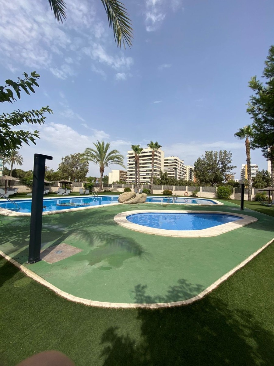 Wohnung in Alicante, Spanien 2 Schlafzimmer, 94 m2 Nr. 142958