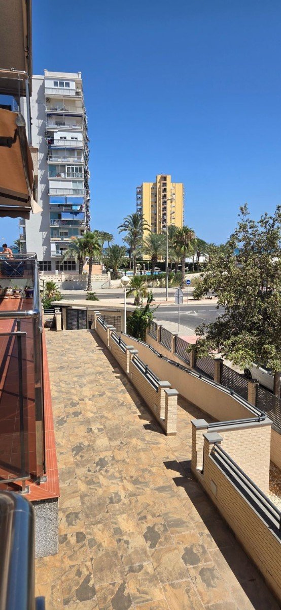 Wohnung in Alicante, Spanien 2 Schlafzimmer, 94 m2 Nr. 142958