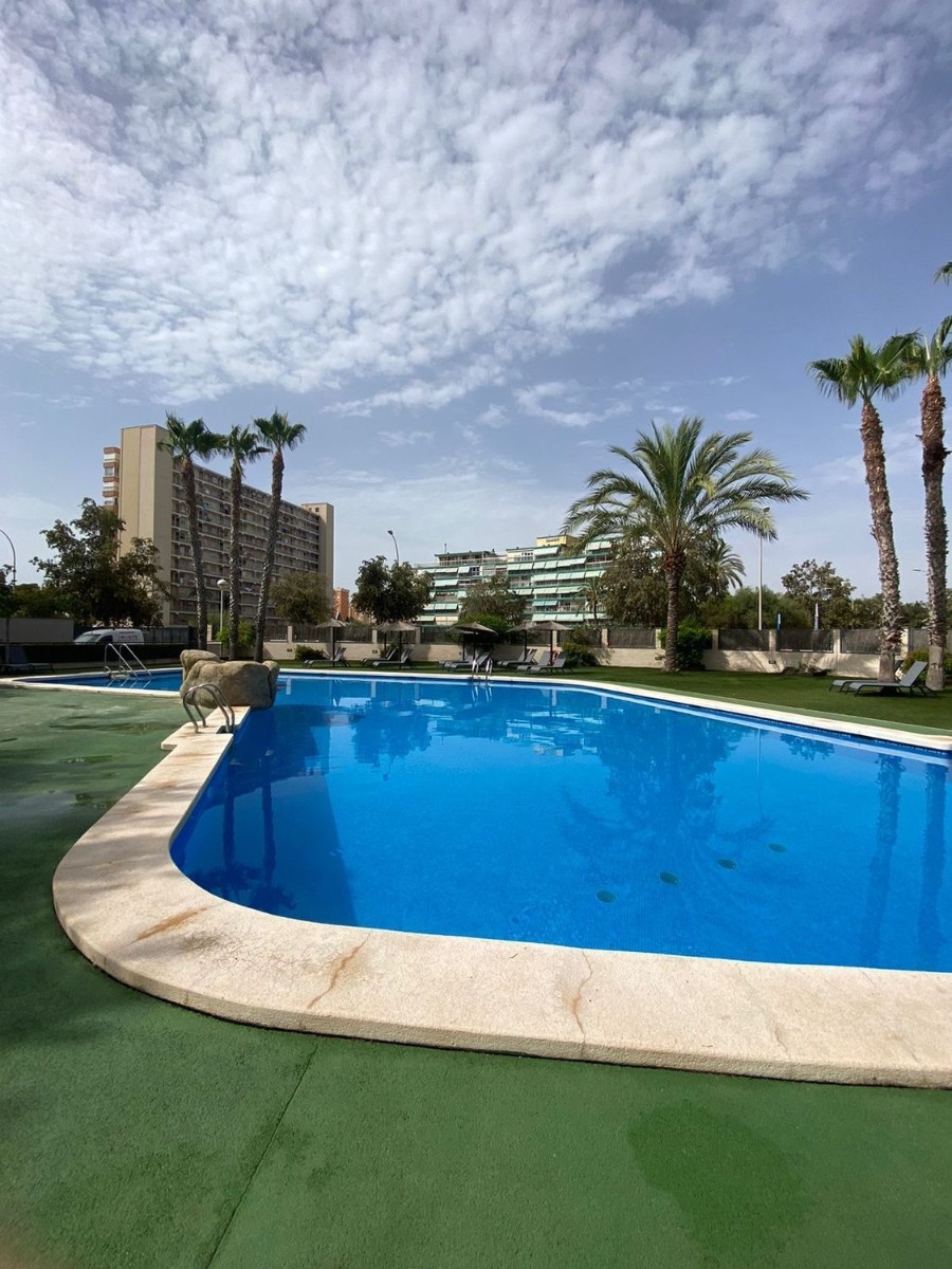 Wohnung in Alicante, Spanien 2 Schlafzimmer, 94 m2 Nr. 142958