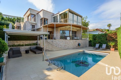 Dom w Lloret de Mar, Girona, Hiszpania 4 sypialnie, 352 mkw. nr 153783