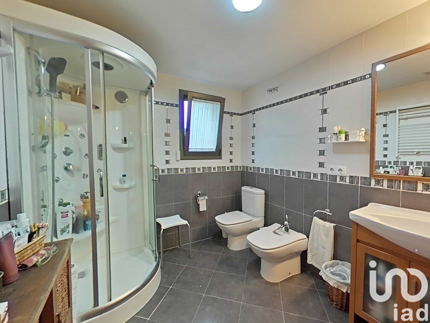 Сasa en Alpicat, Lérida, España 6 dormitorios, 375 m2 No. 153780