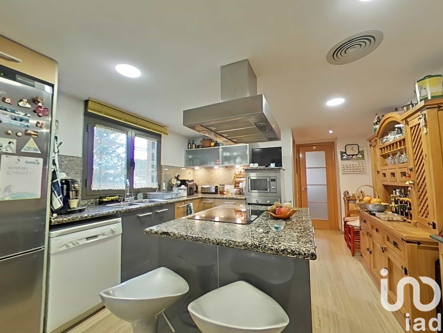 Сasa en Alpicat, Lérida, España 6 dormitorios, 375 m2 No. 153780