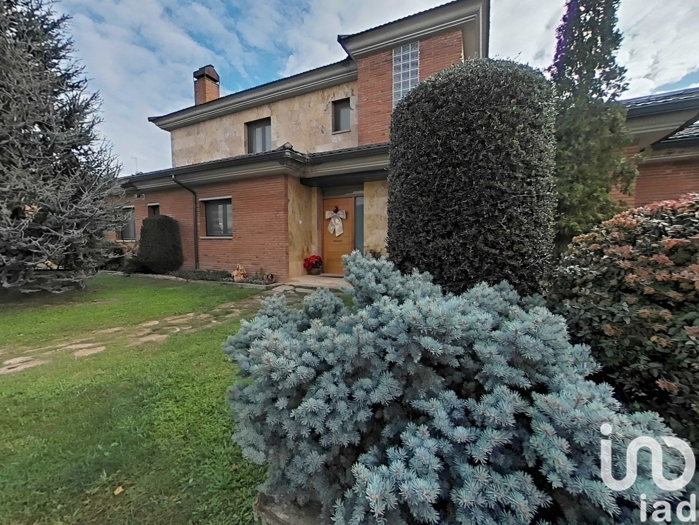 Сasa en Alpicat, Lérida, España 6 dormitorios, 375 m2 No. 153780