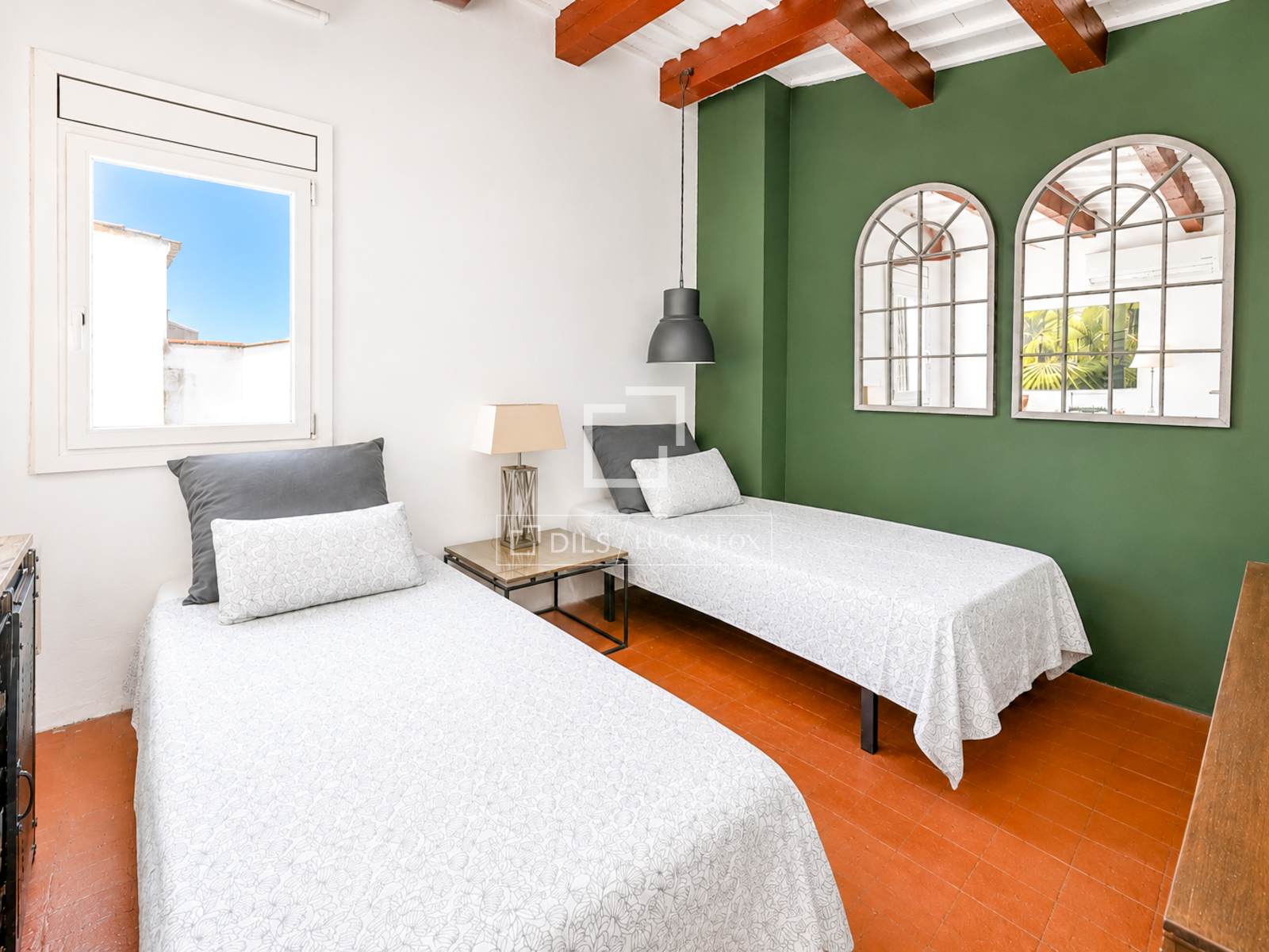 Villa in Sitges, Barcelona, Spain 4 bedrooms, 129 sq.m. No. 150301