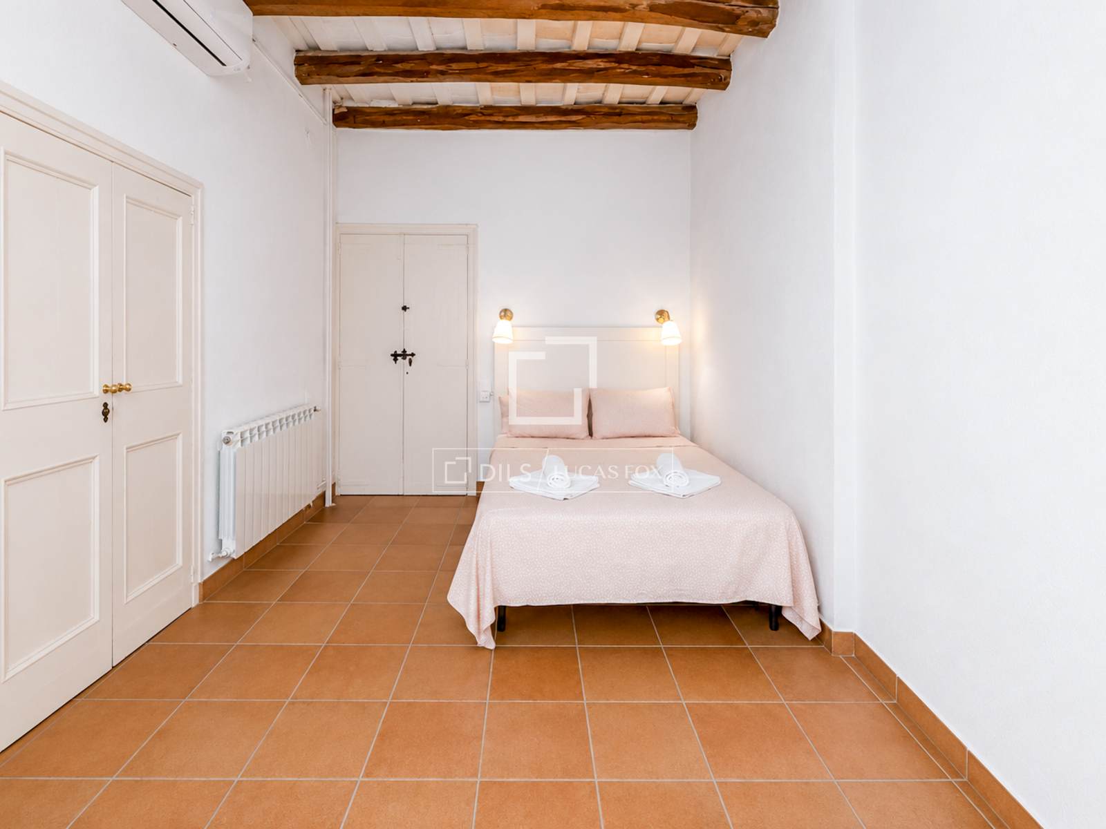 Villa in Sitges, Barcelona, Spain 4 bedrooms, 129 sq.m. No. 150301