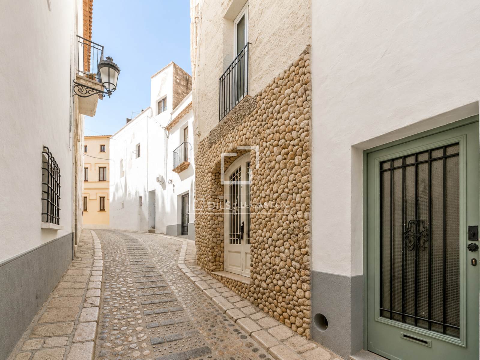 Villa in Sitges, Barcelona, Spain 4 bedrooms, 129 sq.m. No. 150301