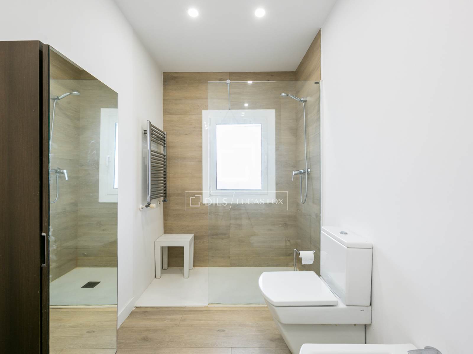 Villa in Castelldefels, Barcelona, Spain 5 bedrooms, 406 sq.m. No. 150303