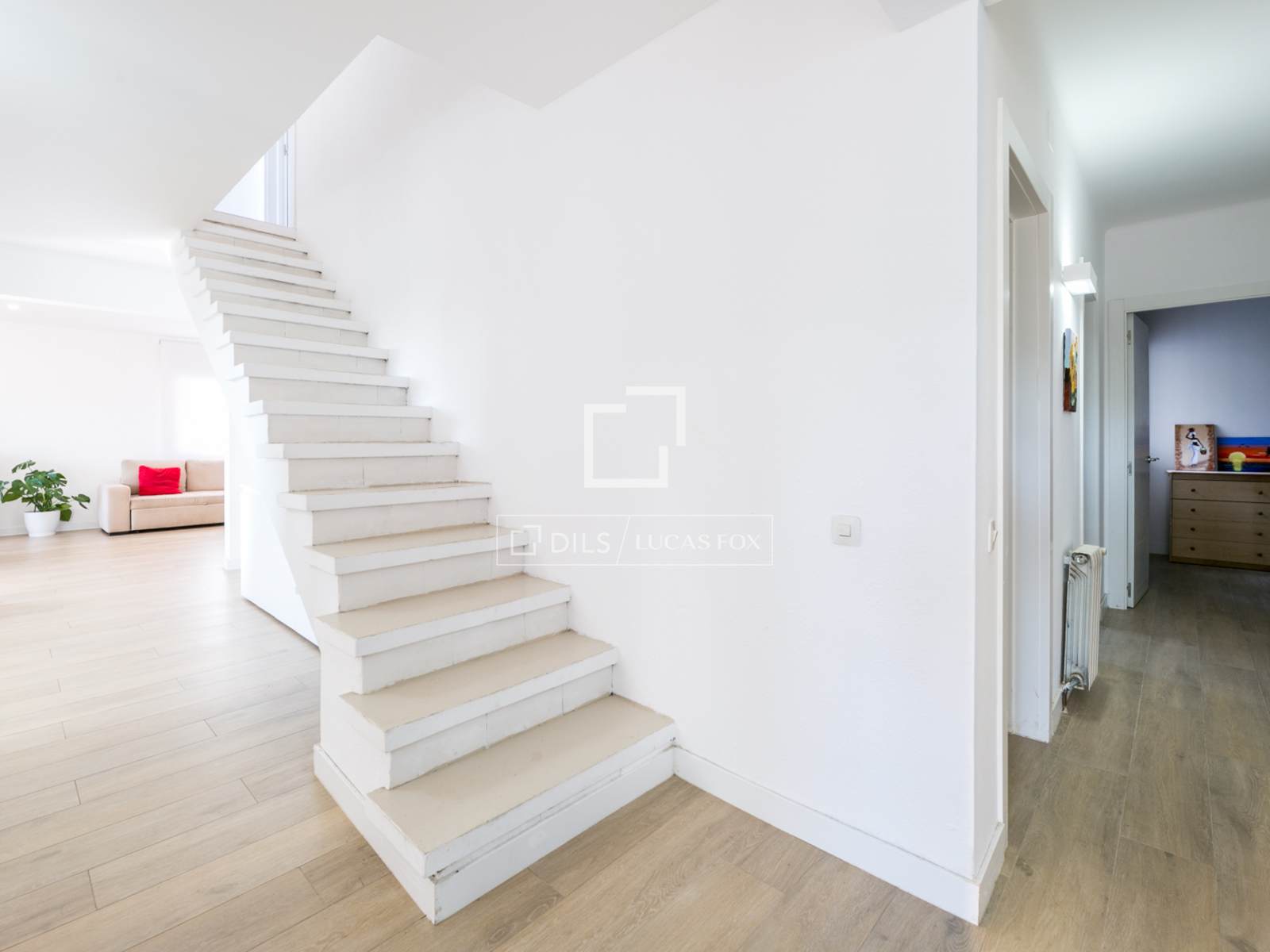 Villa in Castelldefels, Barcelona, Spain 5 bedrooms, 406 sq.m. No. 150303
