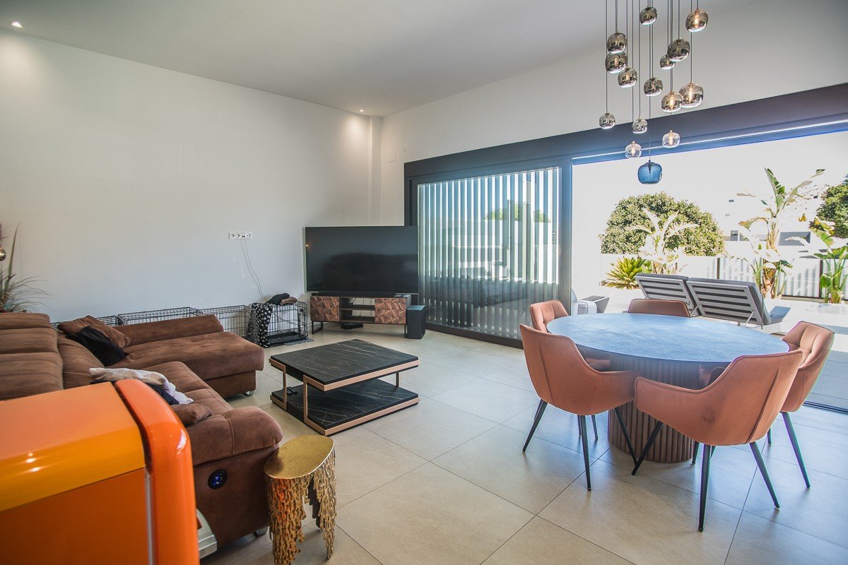 Villa i Rojales, Alicante, Spanien 4 sovrum, 203 kvm. Nr. 196772