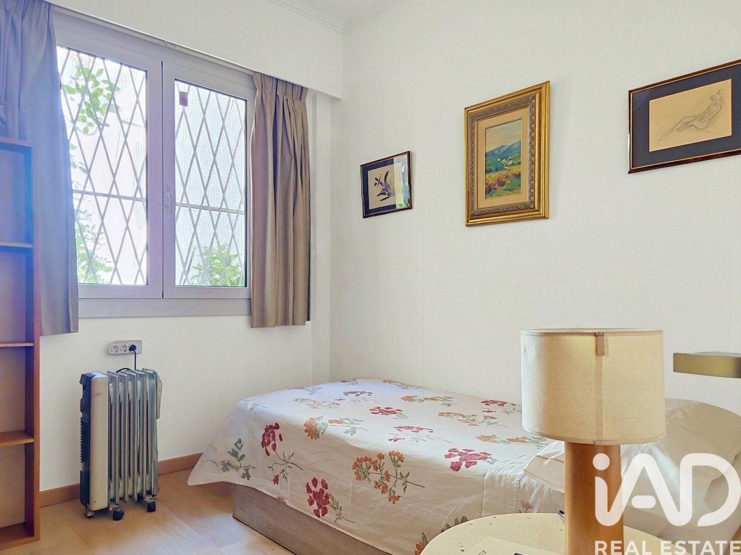 Apartment à Barcelona, Espagne 4 chambres, 92 m2 No. 188088