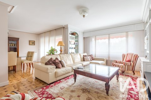 Apartament w Pozuelo de Alarcon, Madrid, Hiszpania 5 sypialni, 256 mkw. nr 188082