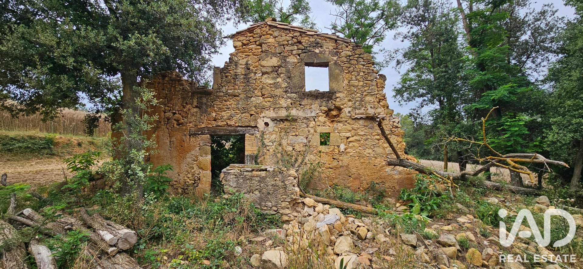 Land plot in Cornella Del Terri, Girona, Spain 3500 sq.m. No. 188084