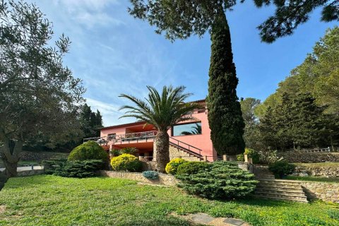 Dom w Begur, Girona, Hiszpania 4 sypialnie,  nr 141147
