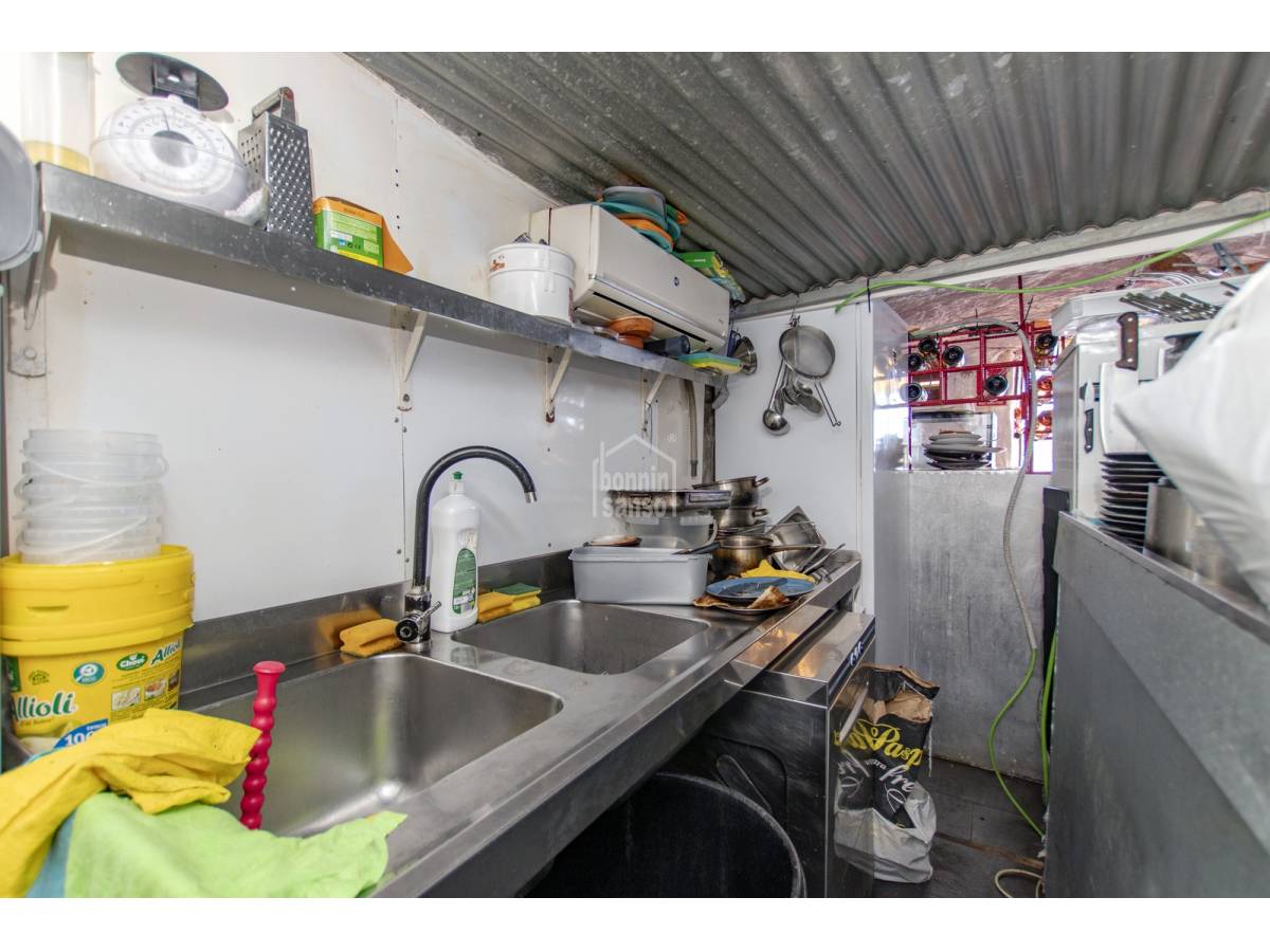 Cafetería / restaurante en Es Castell, Menorca, España 25 m2 No. 76639