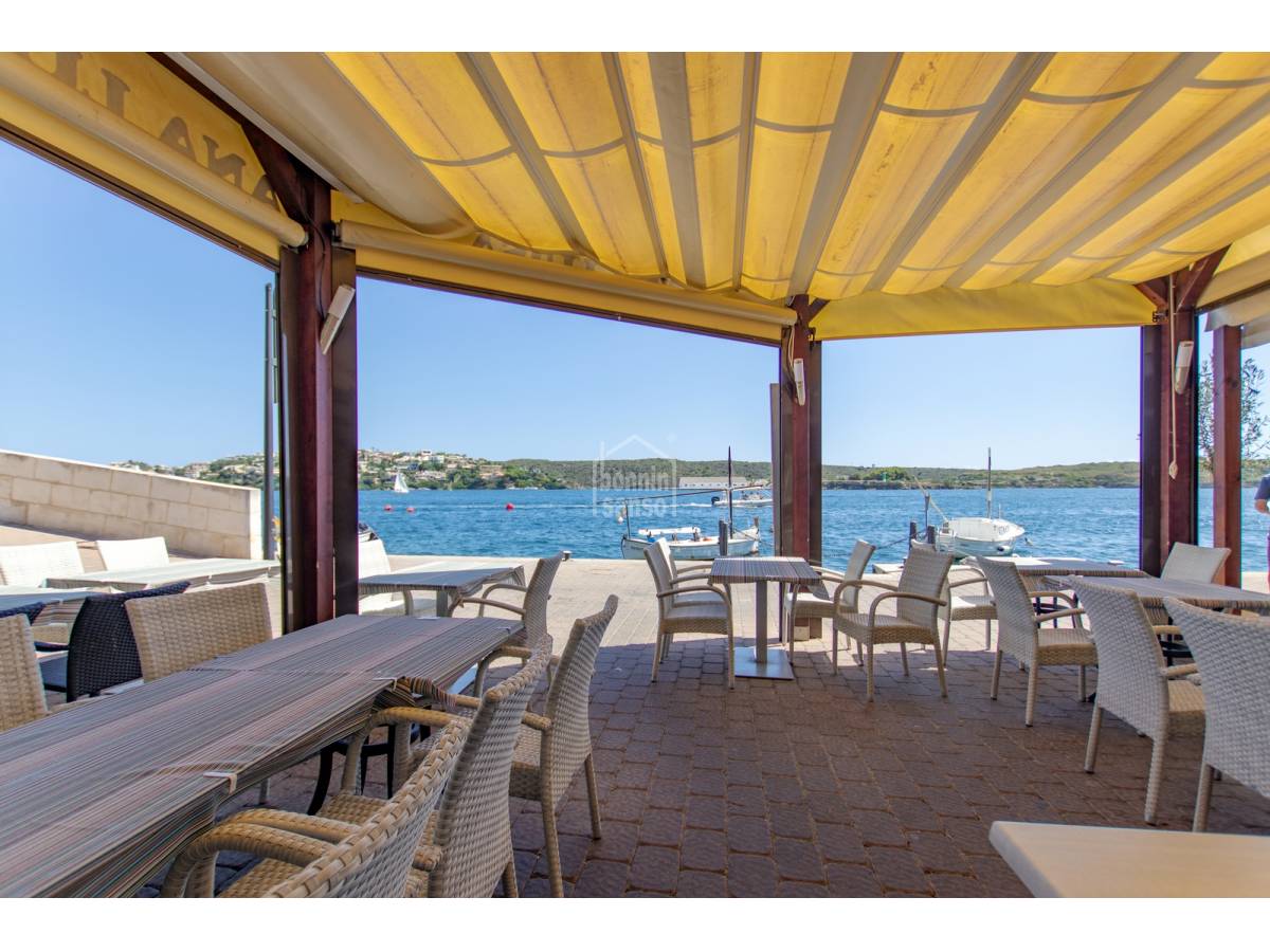 Cafetería / restaurante en Es Castell, Menorca, España 25 m2 No. 76639