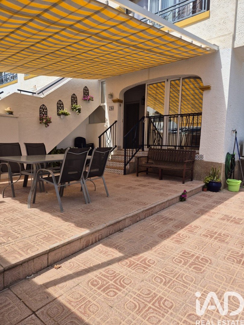 Apartment in Santa Pola, Alicante, Spain 3 bedrooms, 71 sq.m. No. 195753