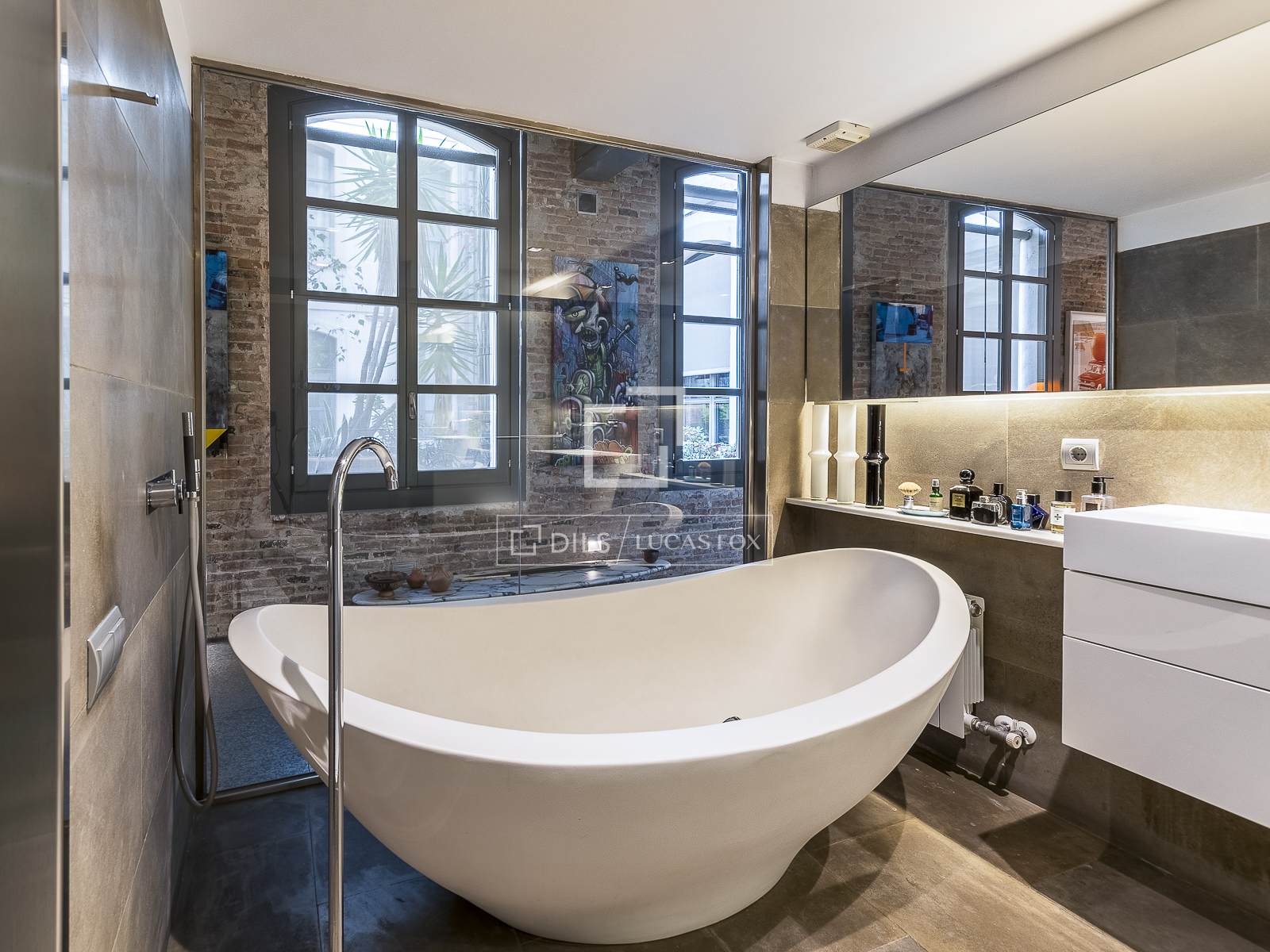 Huoneisto Barcelona, Espanja 2 makuuhuonetta, 162 m2 No. 192775