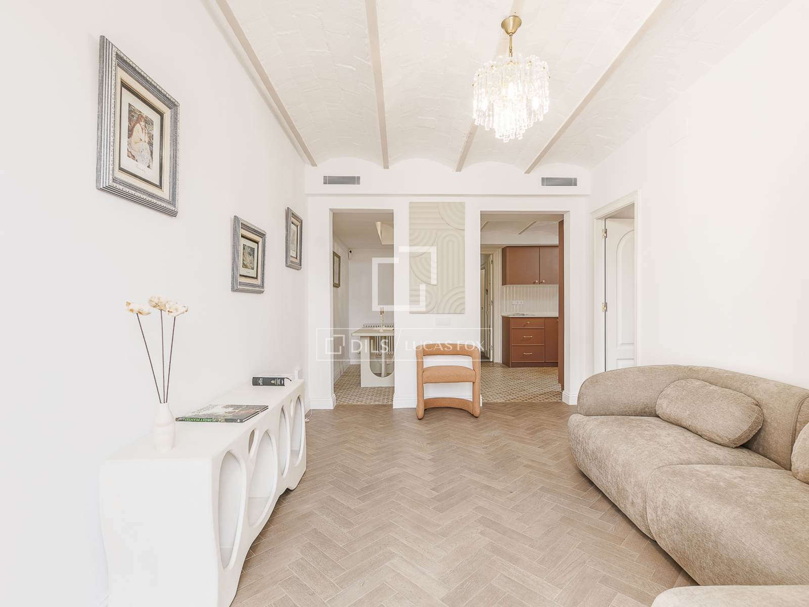 Apartamento en Barcelona, España 3 dormitorios, 119 m2 No. 192776