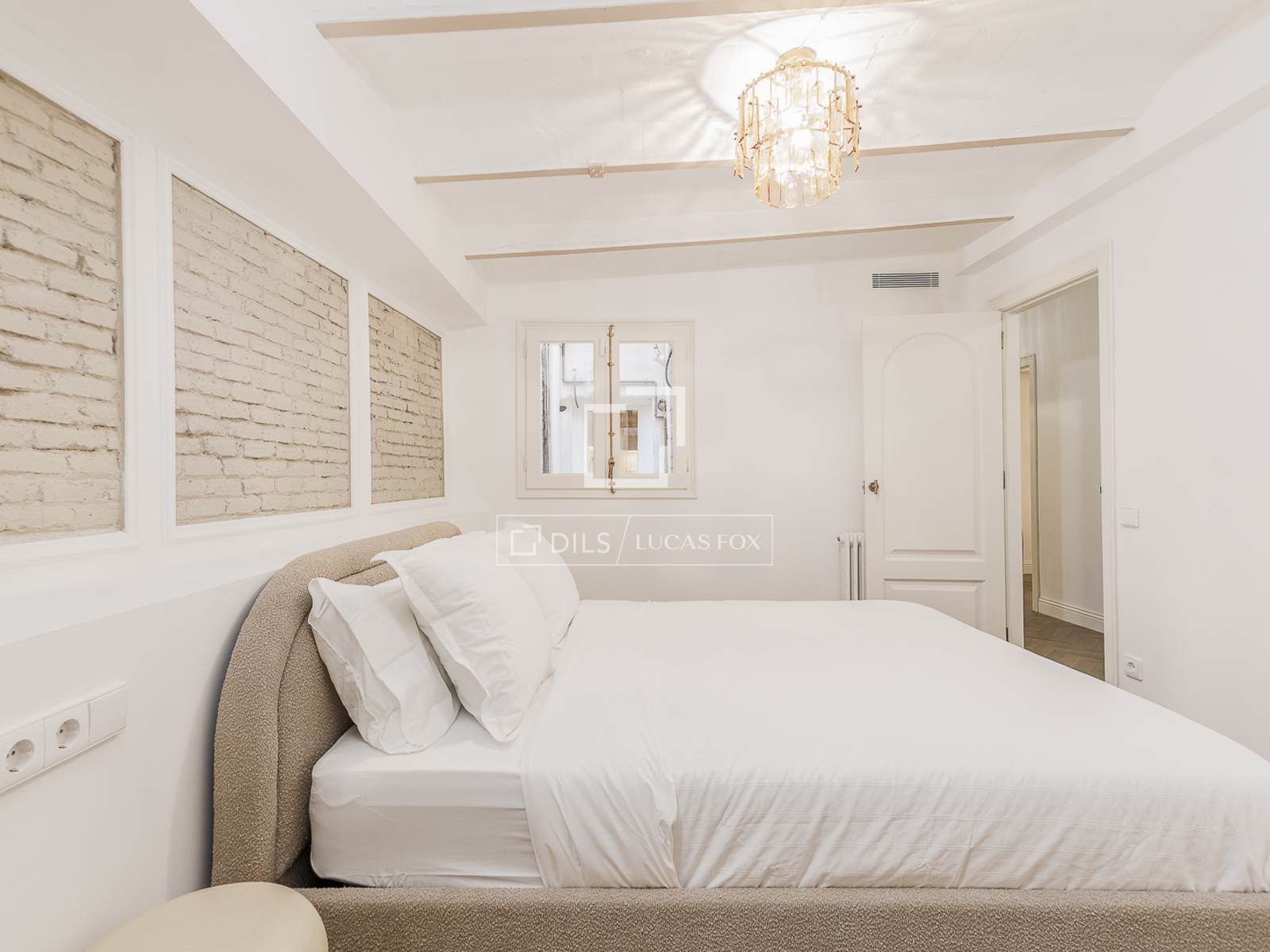 Apartamento en Barcelona, España 3 dormitorios, 119 m2 No. 192776