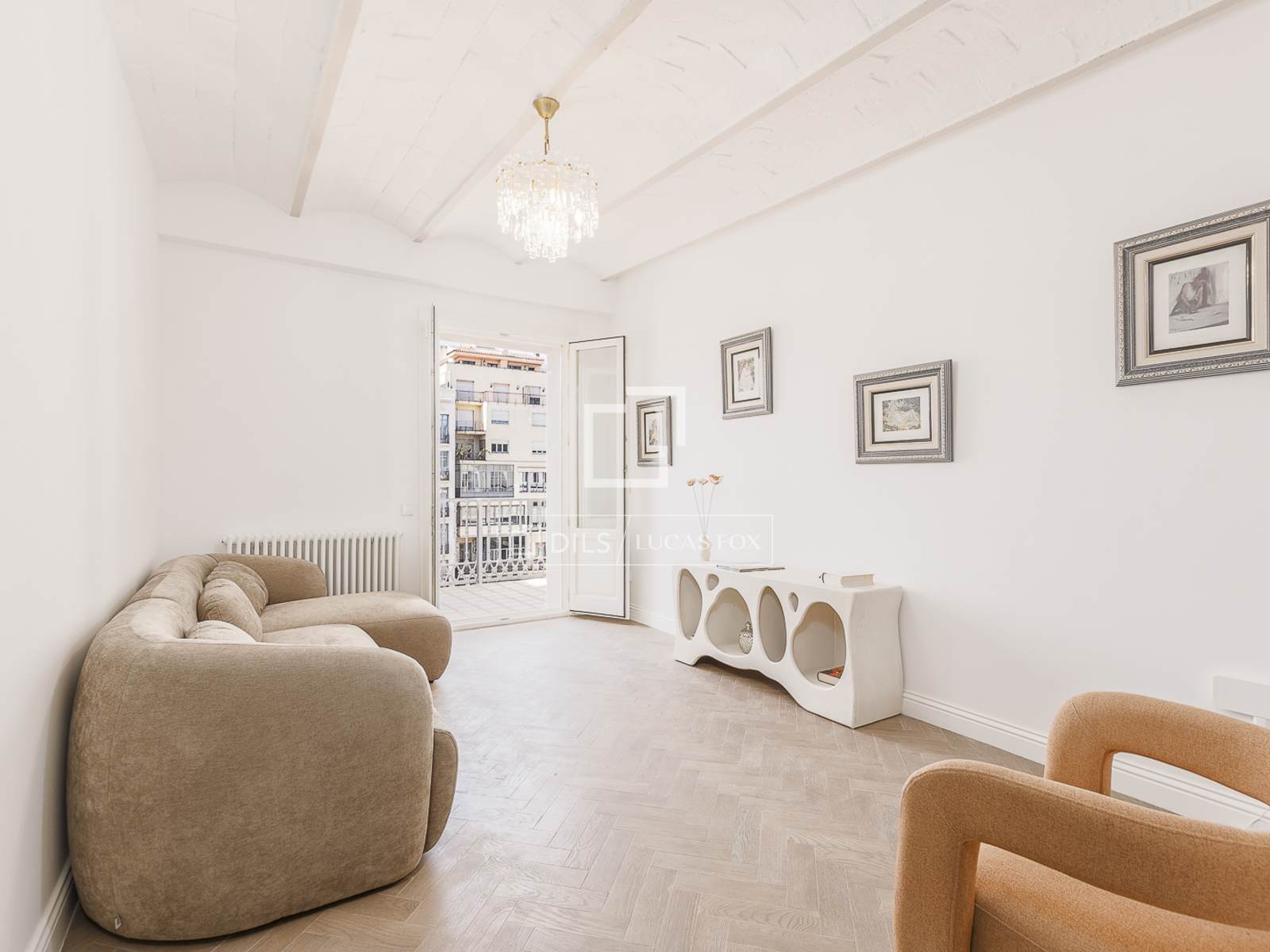 Apartamento en Barcelona, España 3 dormitorios, 119 m2 No. 192776