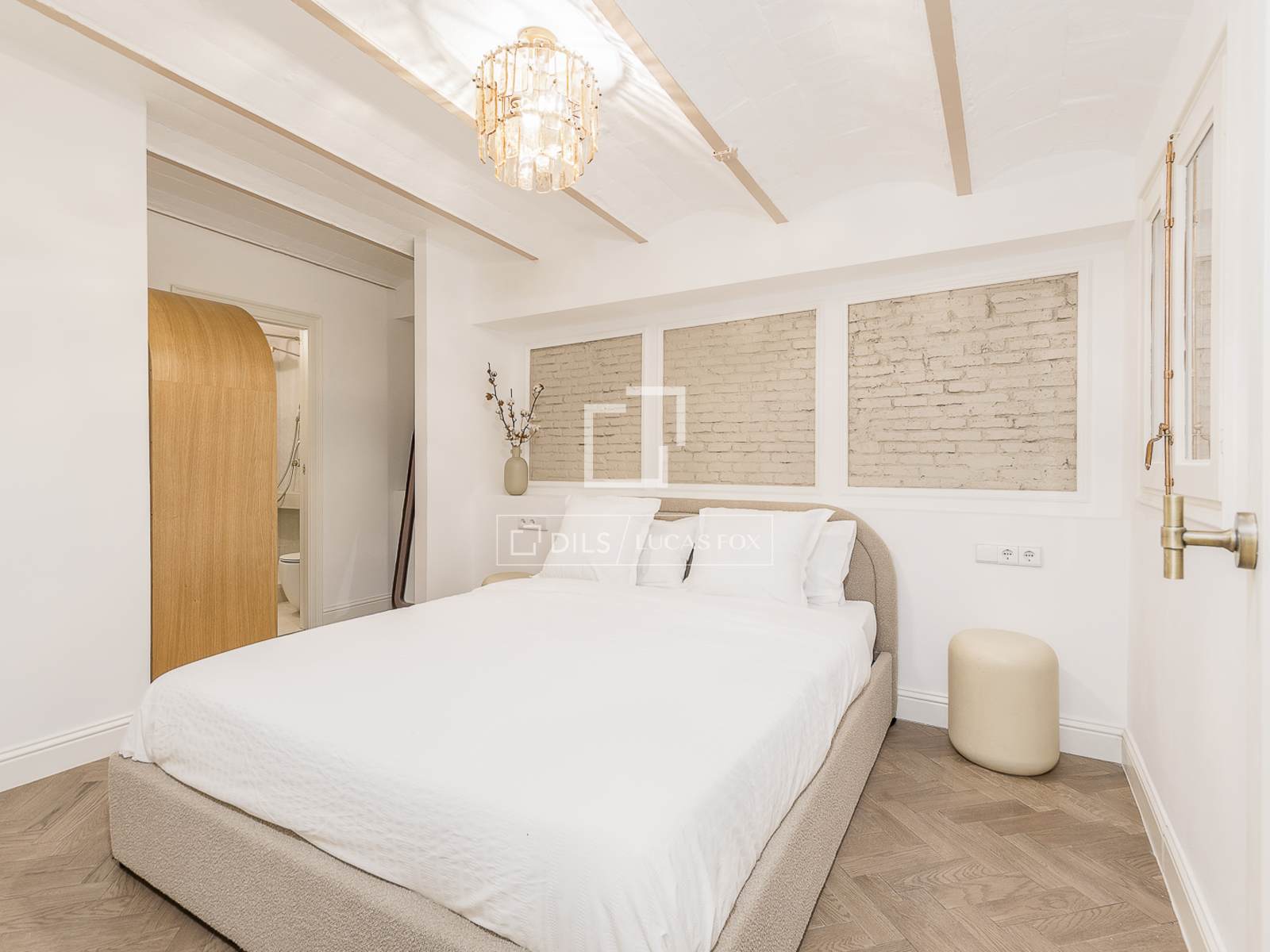 Apartamento en Barcelona, España 3 dormitorios, 119 m2 No. 192776