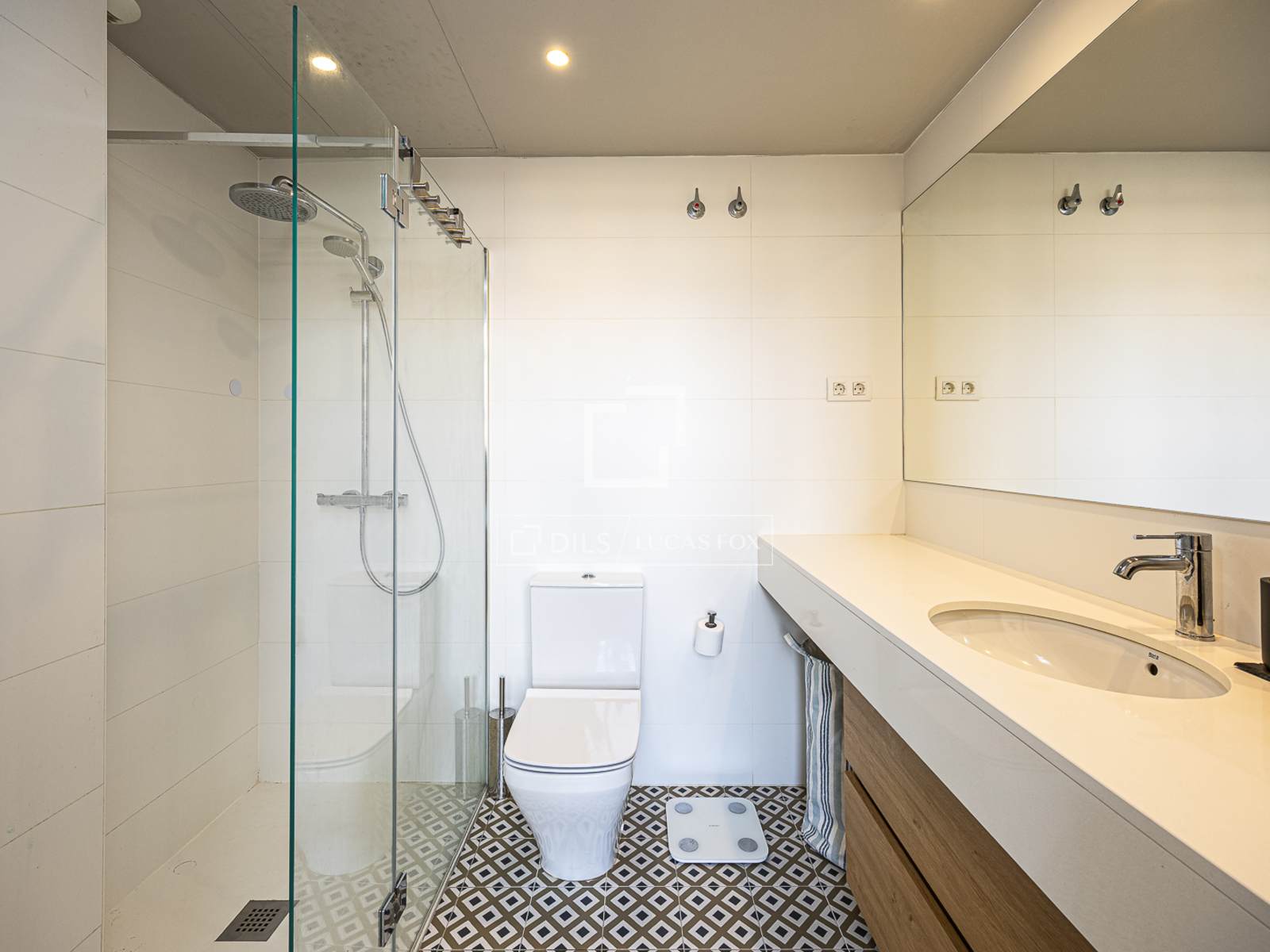 Ático en Barcelona, España 2 dormitorios, 130 m2 No. 192773