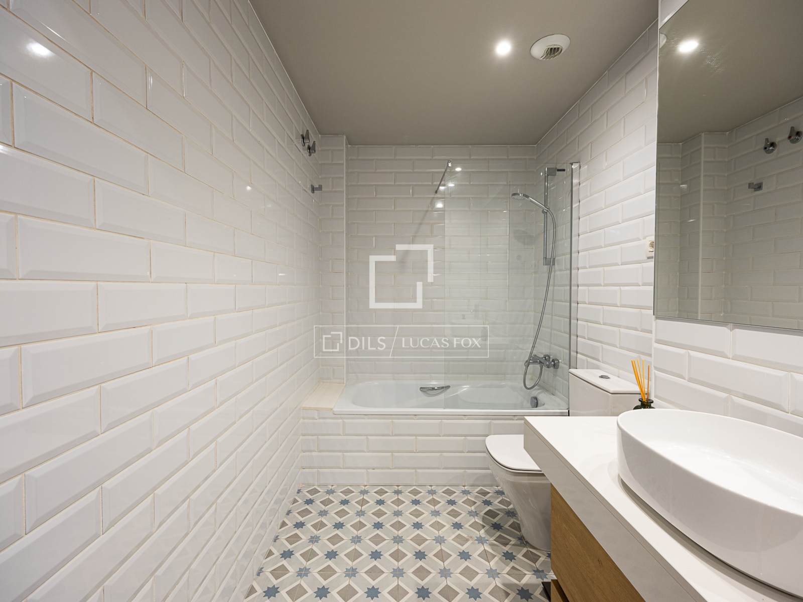 Ático en Barcelona, España 2 dormitorios, 130 m2 No. 192773