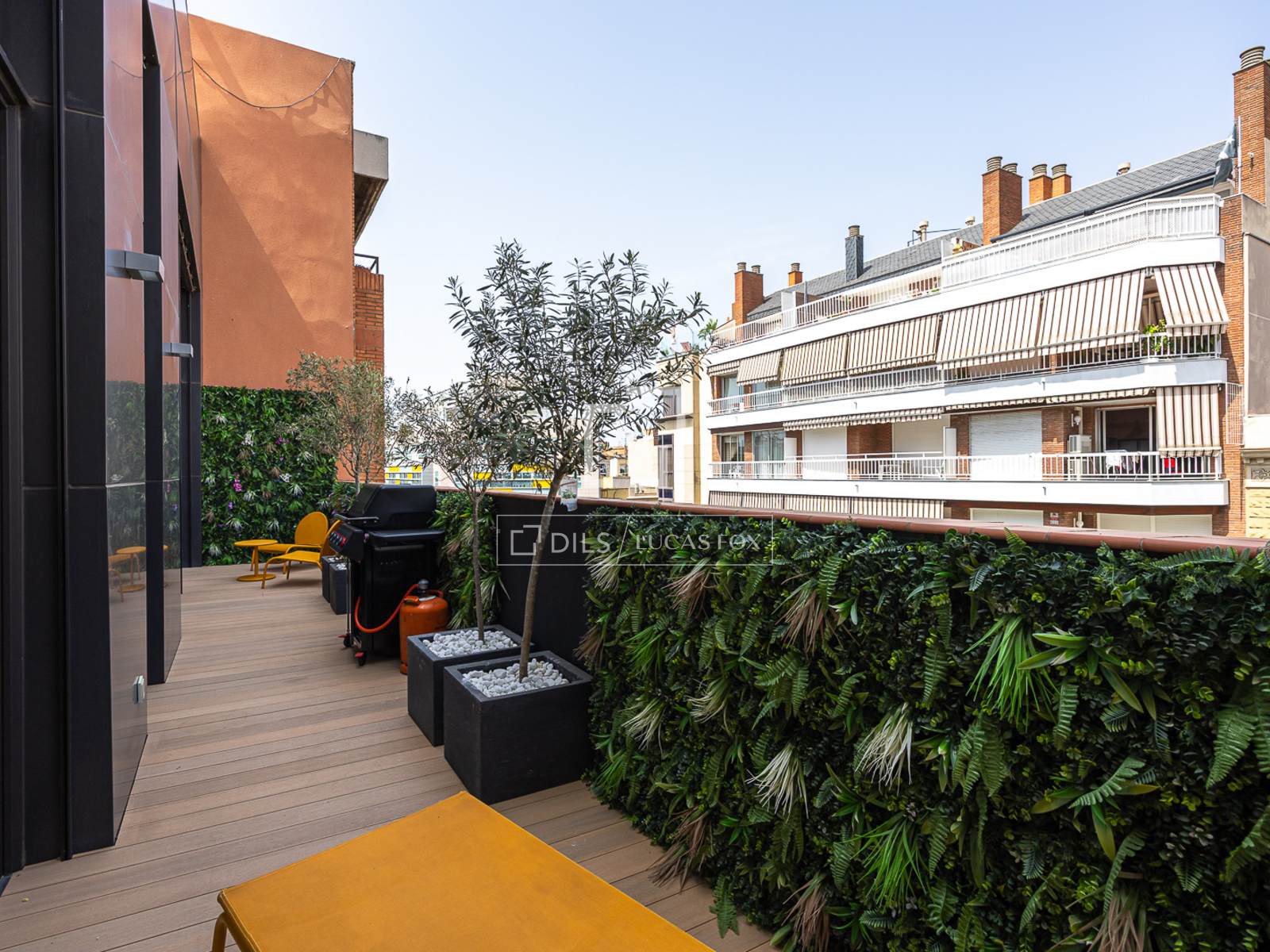 Ático en Barcelona, España 2 dormitorios, 130 m2 No. 192773