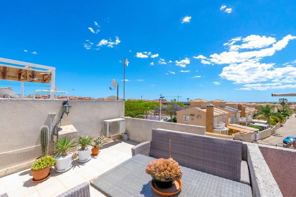 House in Torrevieja, Alicante, Spain 2 bedrooms, 79 sq.m. No. 168010