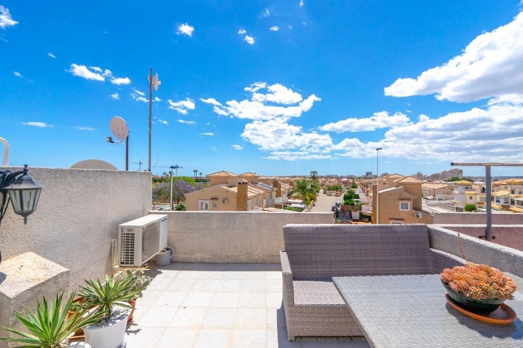 House in Torrevieja, Alicante, Spain 2 bedrooms, 79 sq.m. No. 168010