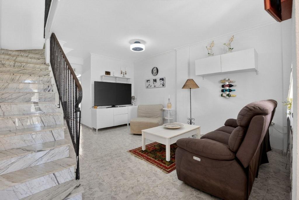 House in Torrevieja, Alicante, Spain 2 bedrooms, 79 sq.m. No. 168010