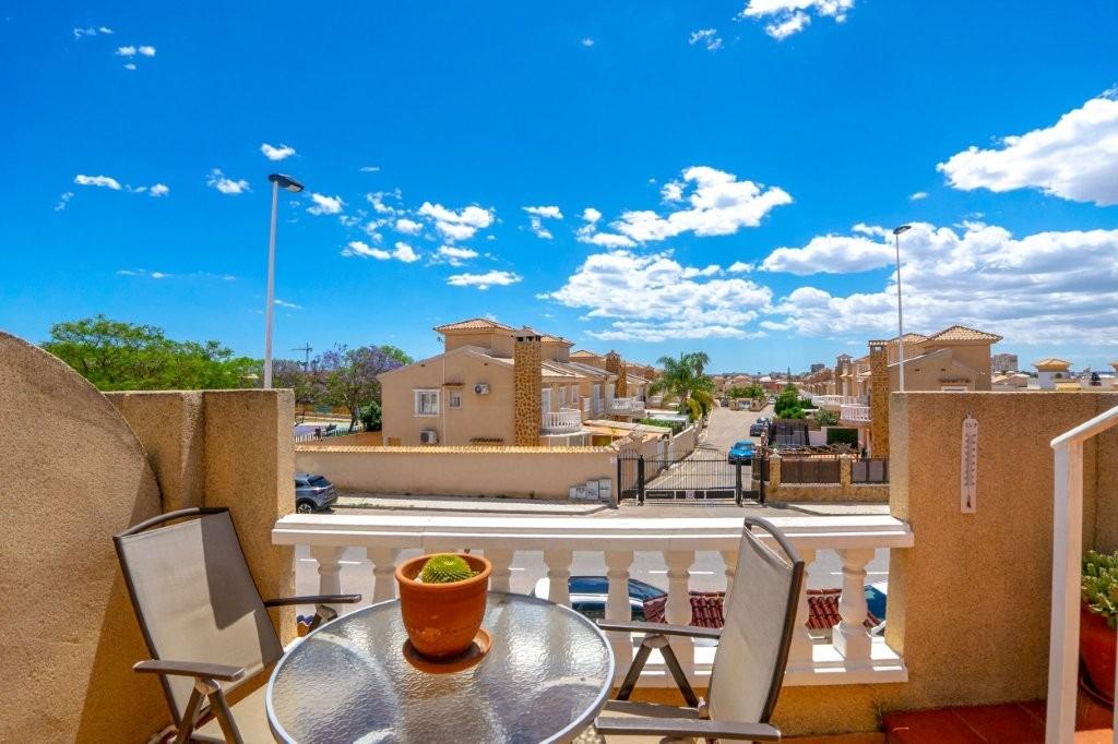 House in Torrevieja, Alicante, Spain 2 bedrooms, 79 sq.m. No. 168010
