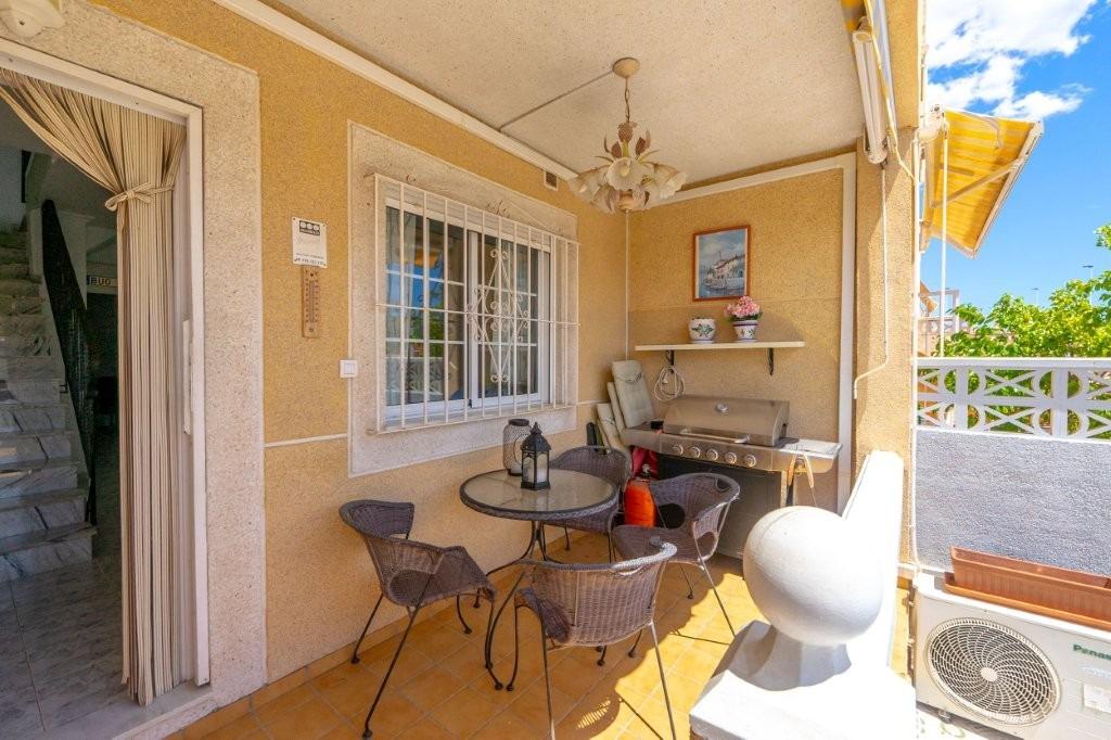 House in Torrevieja, Alicante, Spain 2 bedrooms, 79 sq.m. No. 168010