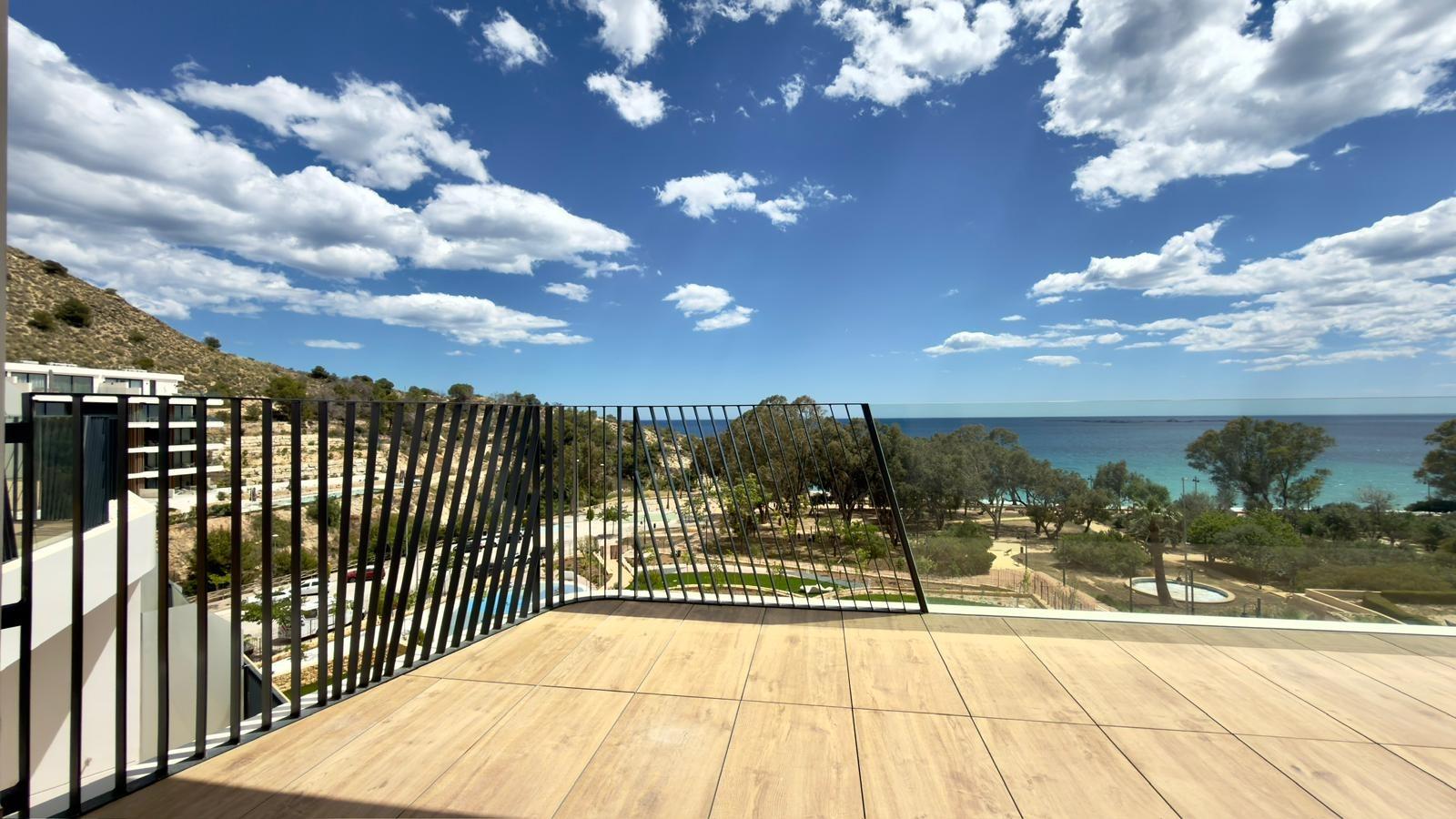 Attico a Villajoyosa, Alicante, Spagna 3 camere da letto, 226 mq. N° 168014