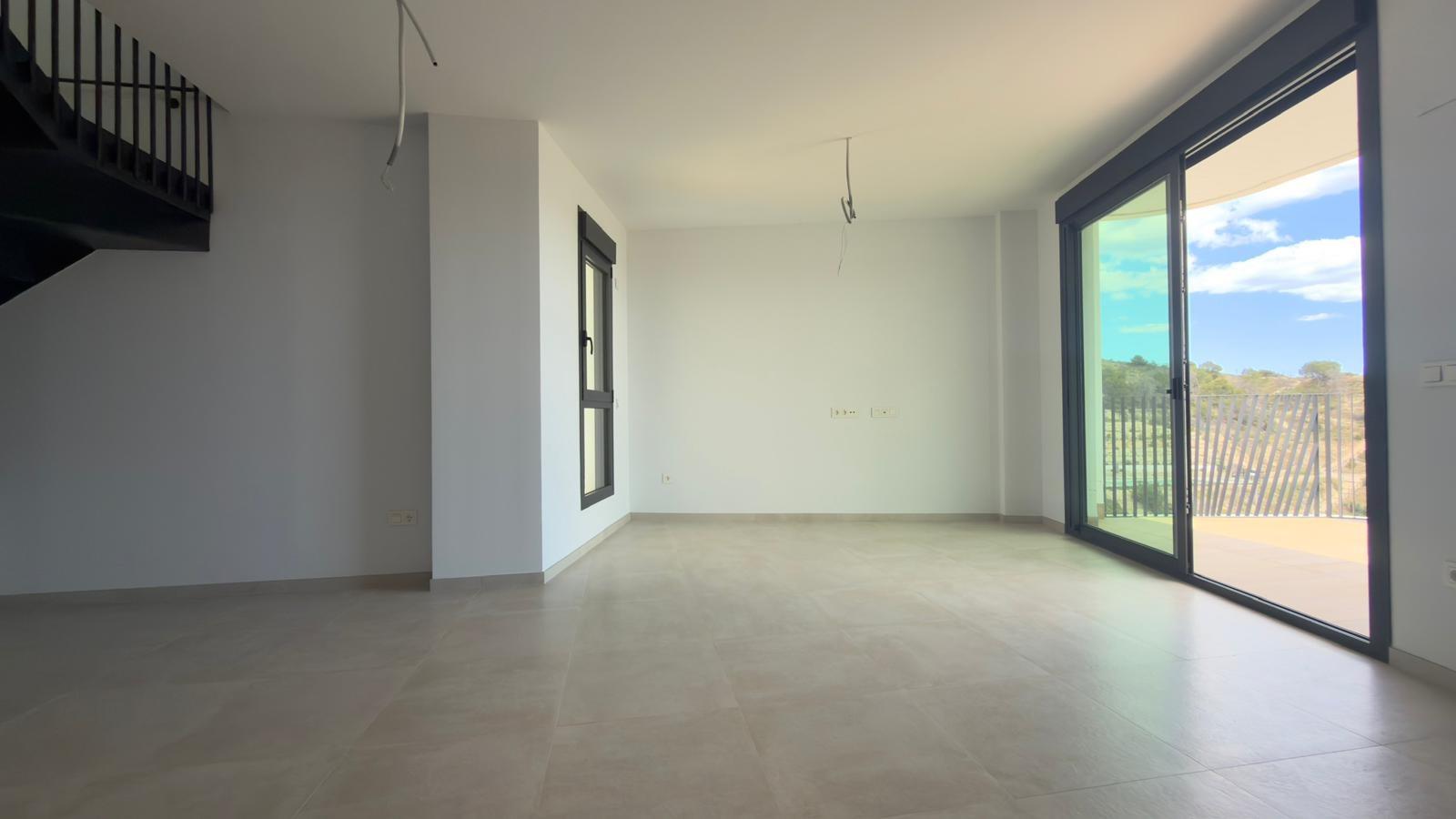 Attico a Villajoyosa, Alicante, Spagna 3 camere da letto, 226 mq. N° 168014