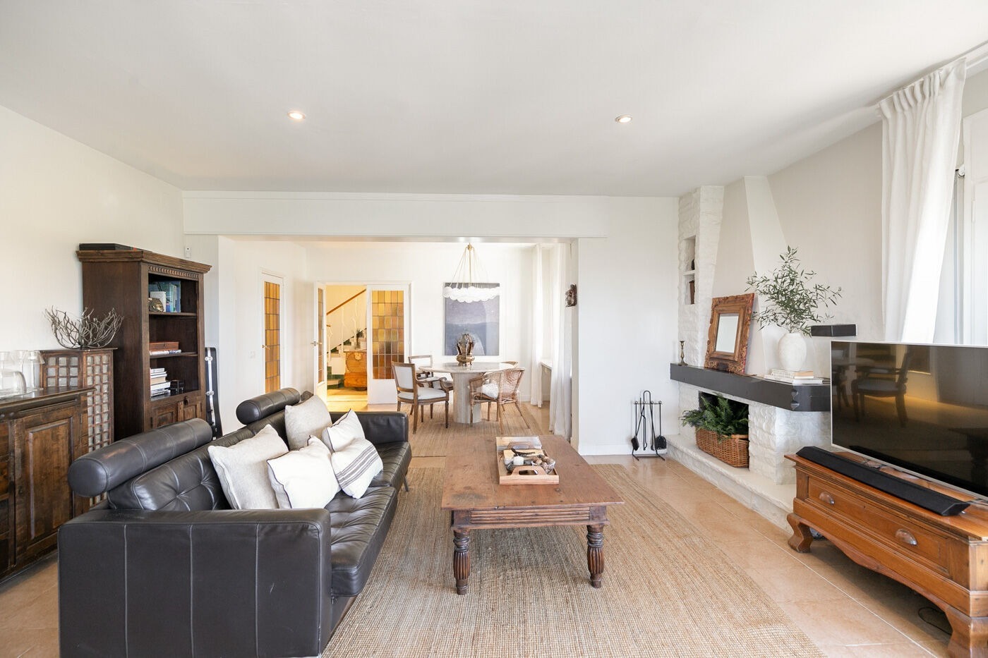 Māja Barcelona, Spānijā 6 istabas,  Nr. 140776