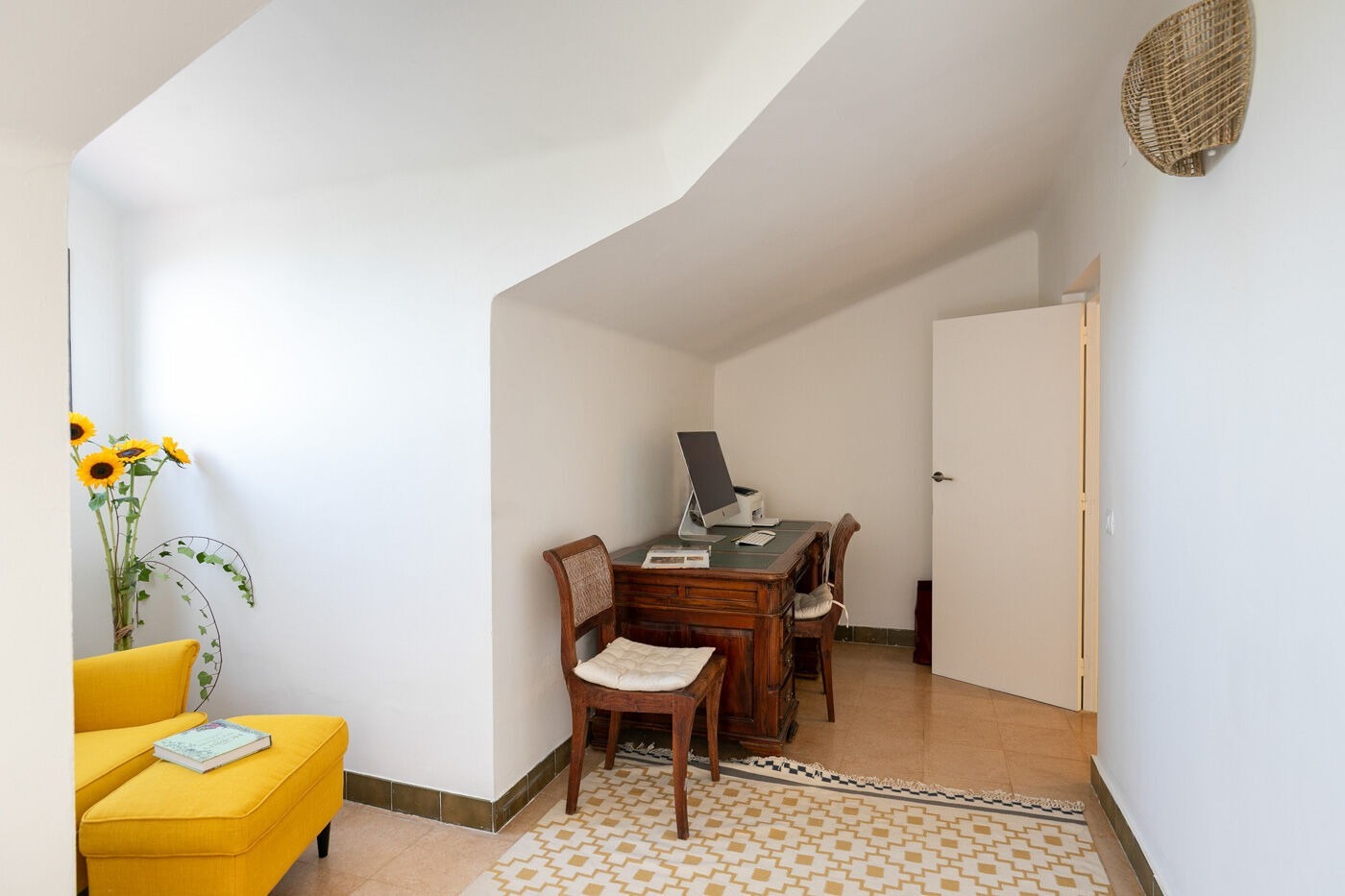 Māja Barcelona, Spānijā 6 istabas,  Nr. 140776