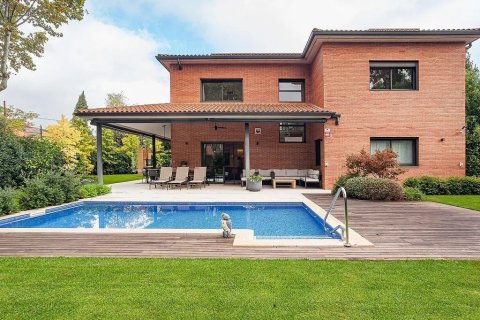 House in Sant Cugat Del Valles, Barcelona, Spain 5 bedrooms,  No. 140773