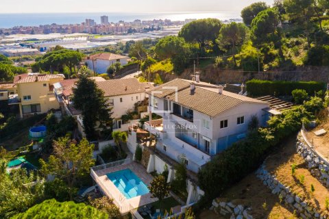Villa à Cabrils, Barcelona, Espagne 6 chambres, 343 m2 No. 150394