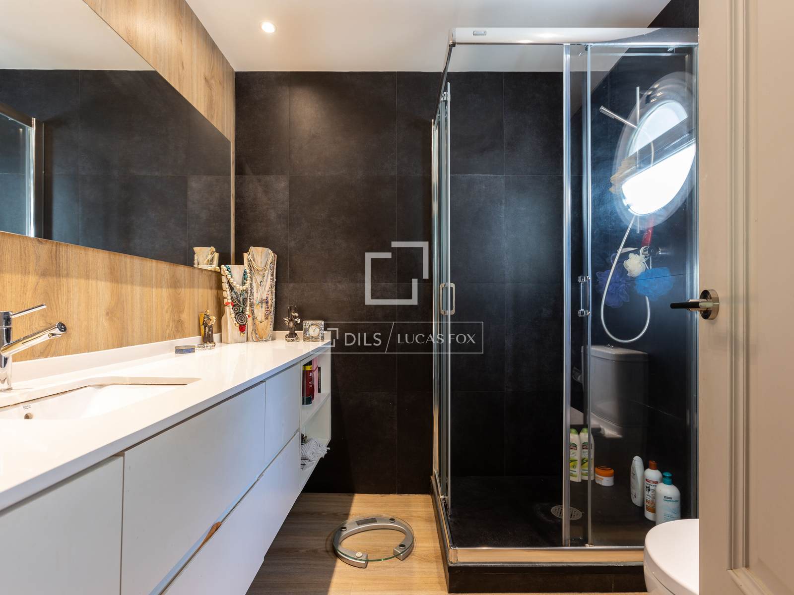 Villa en Cabrils, Barcelona, España 6 dormitorios, 343 m2 No. 150394