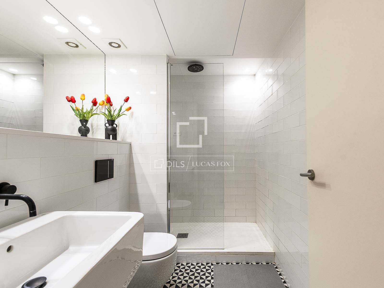 Apartamento en Barcelona, España 2 dormitorios, 87 m2 No. 150395