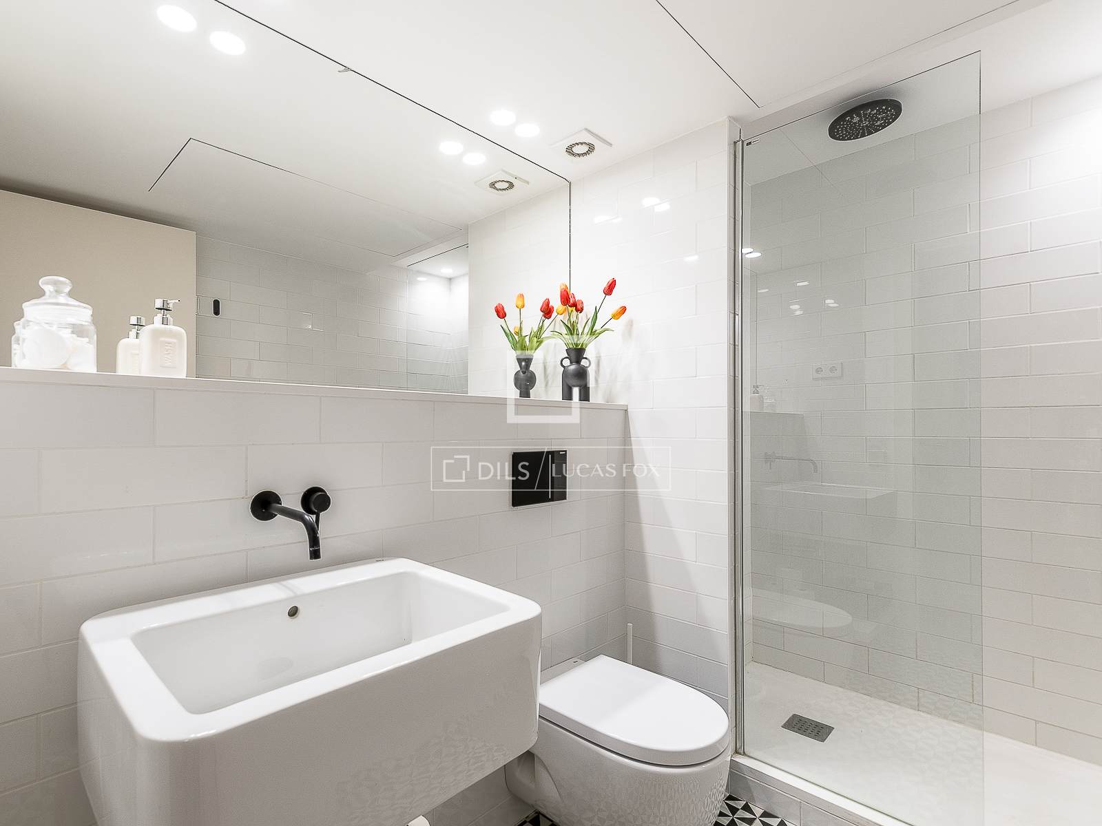 Apartamento en Barcelona, España 2 dormitorios, 87 m2 No. 150395