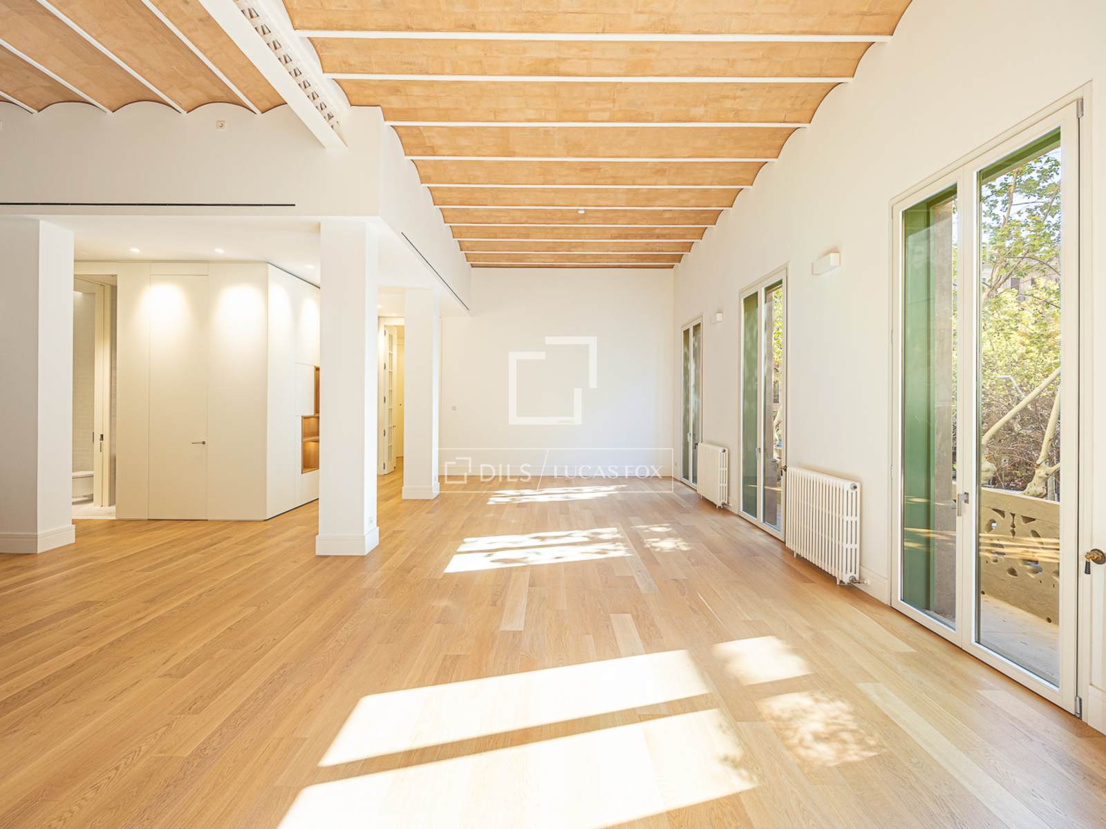 Huoneisto Barcelona, Espanja 3 makuuhuonetta, 232 m2 No. 150926