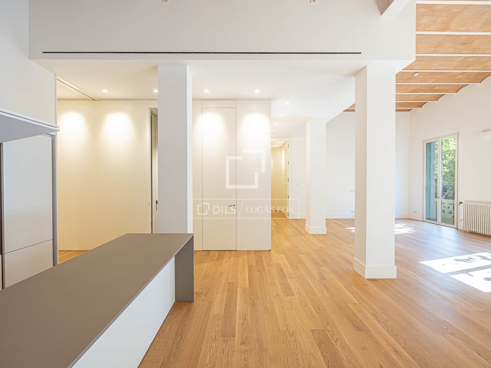 Huoneisto Barcelona, Espanja 3 makuuhuonetta, 232 m2 No. 150926