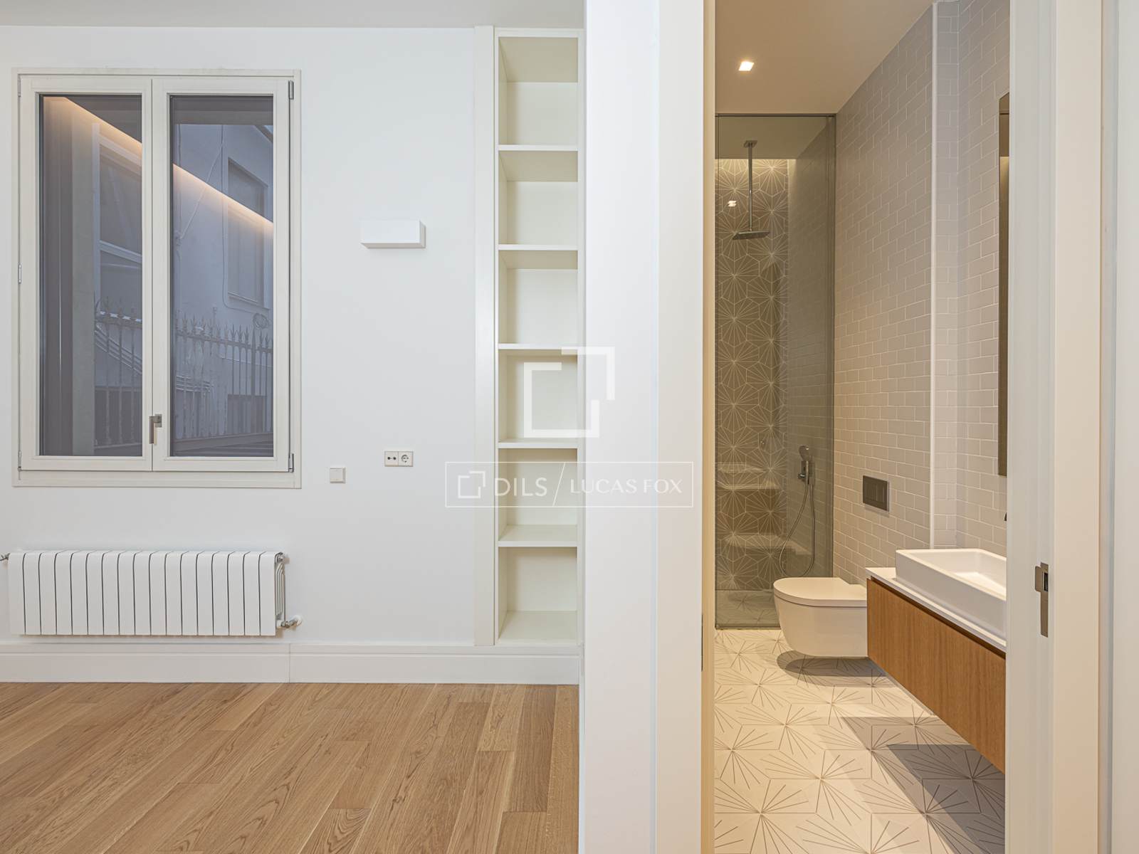 Huoneisto Barcelona, Espanja 3 makuuhuonetta, 232 m2 No. 150926