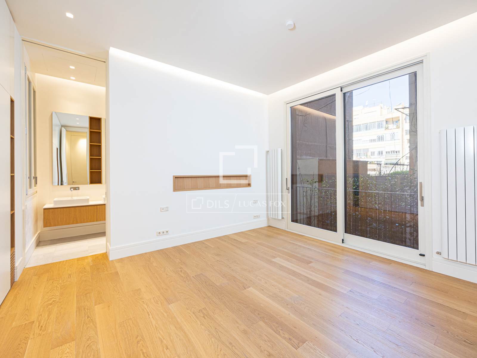 Huoneisto Barcelona, Espanja 3 makuuhuonetta, 232 m2 No. 150926