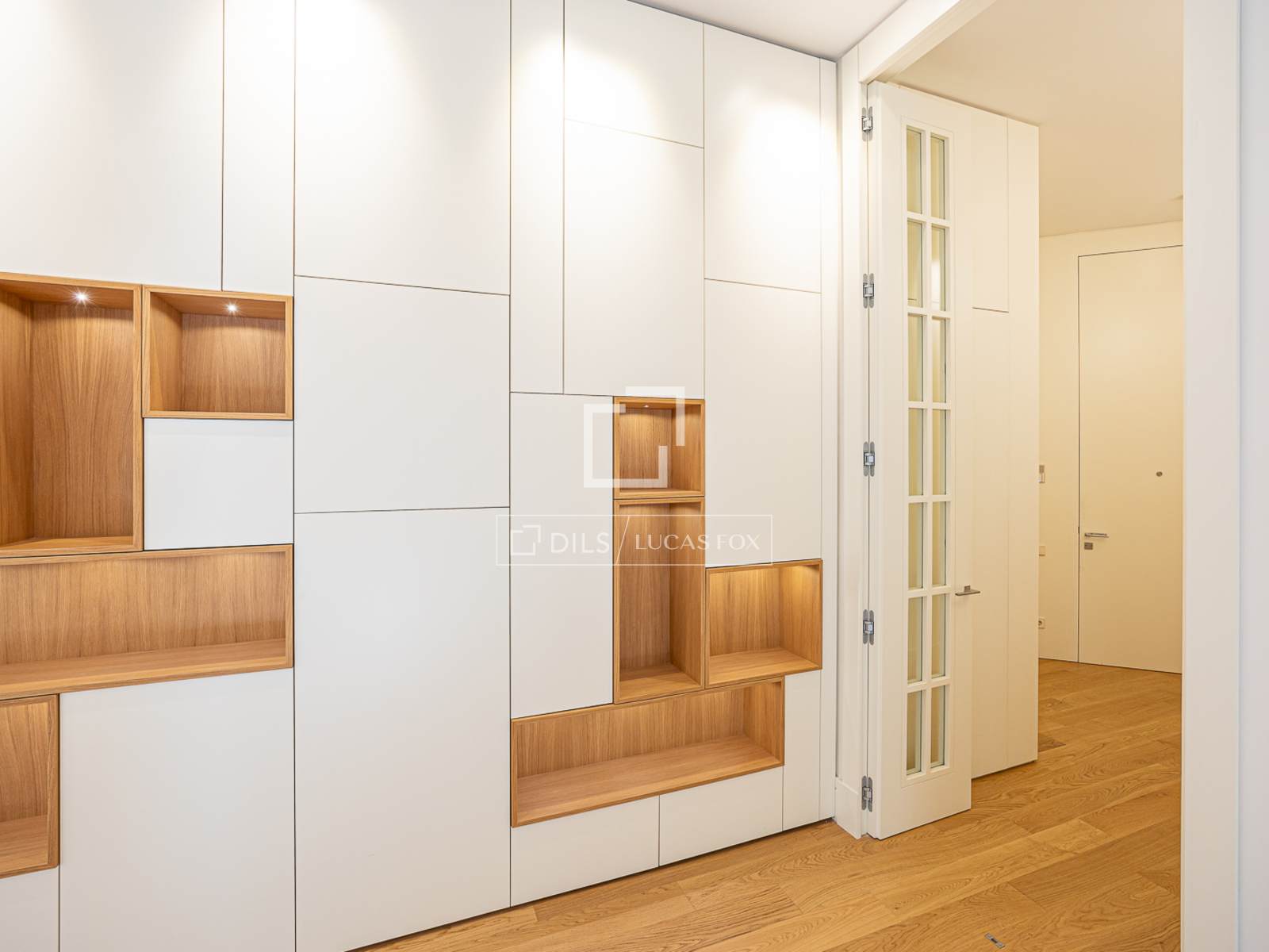 Huoneisto Barcelona, Espanja 3 makuuhuonetta, 232 m2 No. 150926