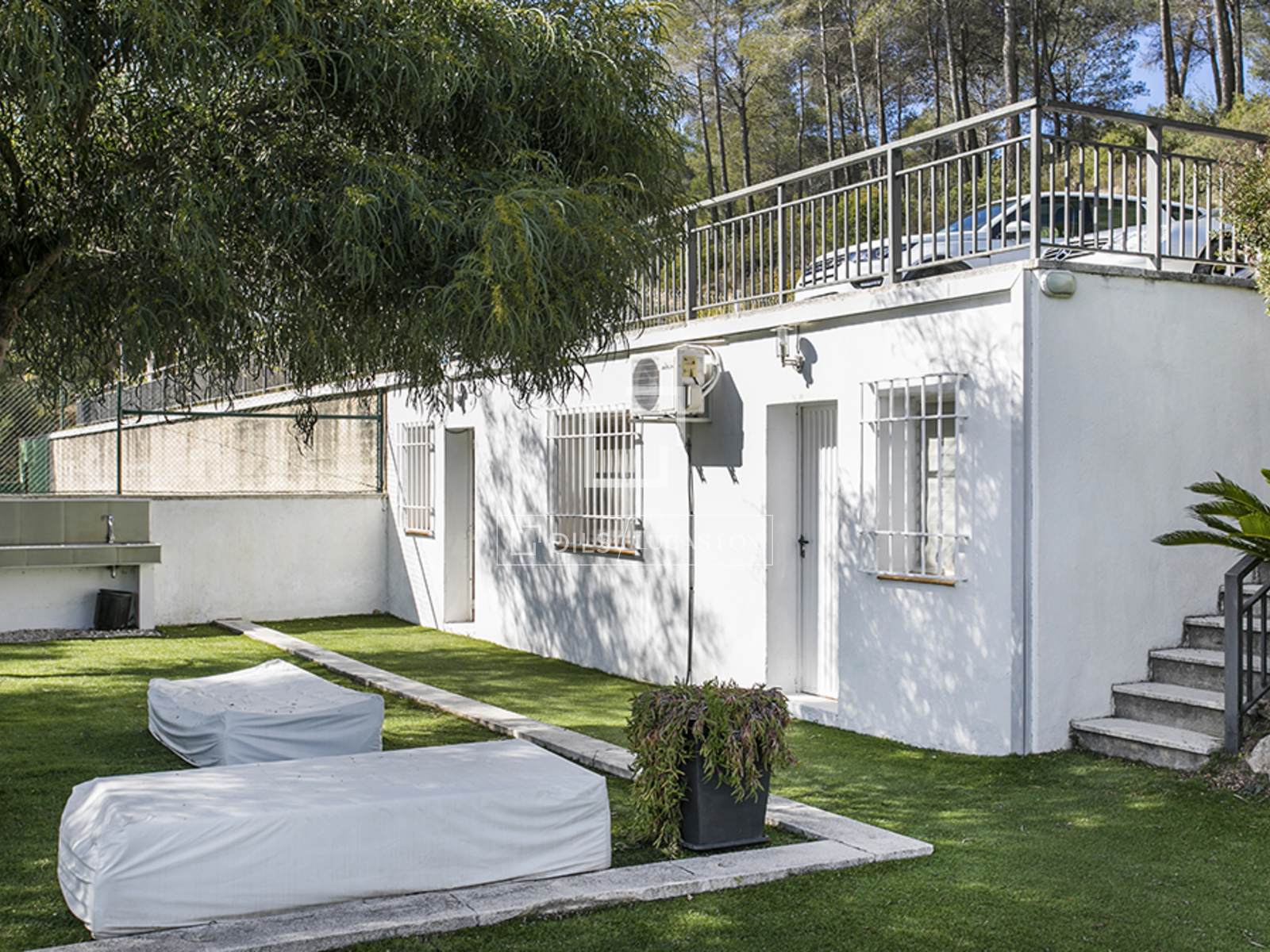 Huvila Bellaterra, Barcelona, Espanja 5 makuuhuonetta, 322 m2 No. 150928